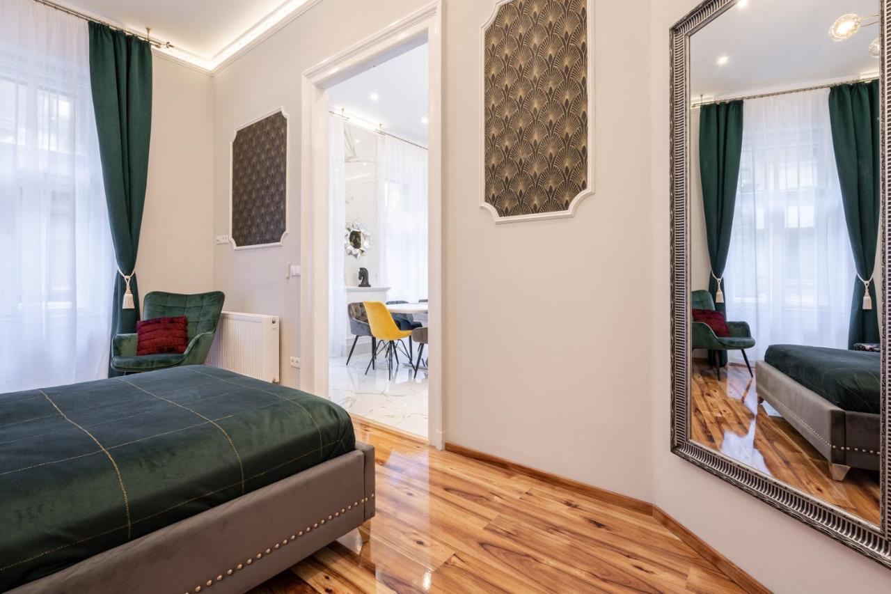 Premium Art Deco Apartment At Broadway // 4Bdr & 3Br Βουδαπέστη Εξωτερικό φωτογραφία