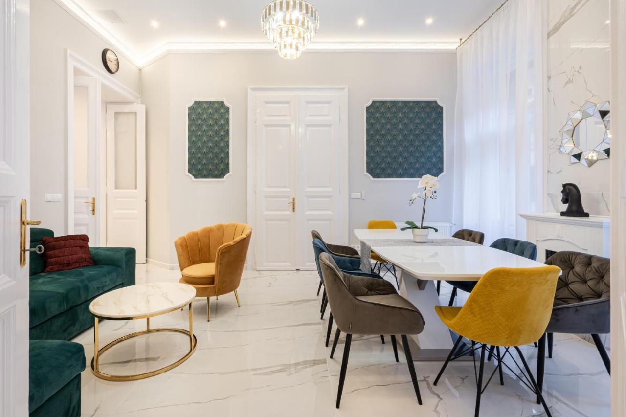 Premium Art Deco Apartment At Broadway // 4Bdr & 3Br Βουδαπέστη Εξωτερικό φωτογραφία
