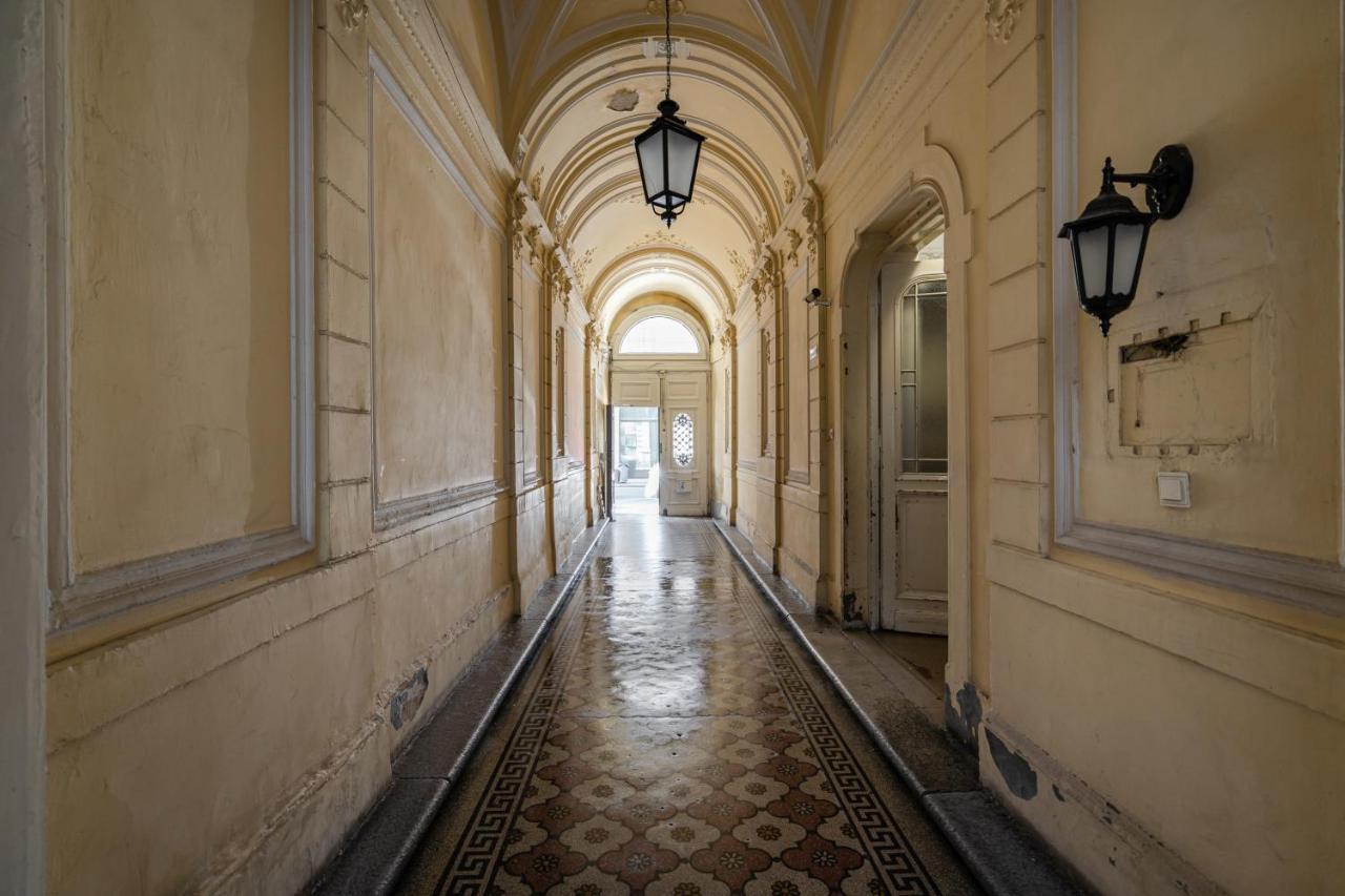 Premium Art Deco Apartment At Broadway // 4Bdr & 3Br Βουδαπέστη Εξωτερικό φωτογραφία