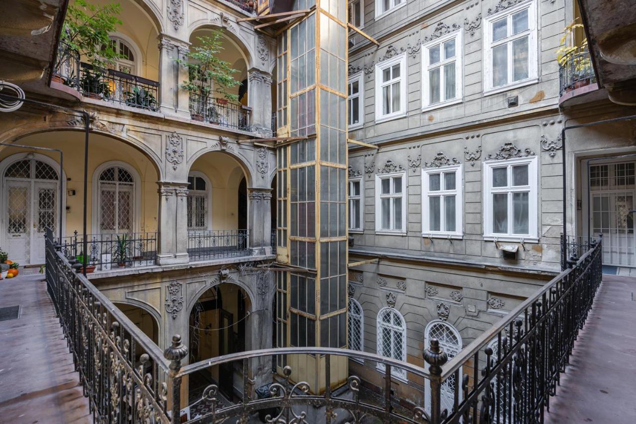 Premium Art Deco Apartment At Broadway // 4Bdr & 3Br Βουδαπέστη Εξωτερικό φωτογραφία